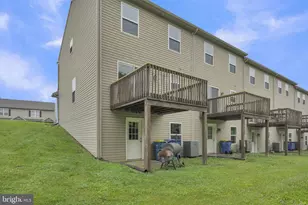 837 Gregs Dr, Harrisburg, PA 17111 - Photo 3