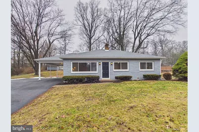 815 Twin Oaks Drive, Hummelstown, PA 17036 - Photo 1