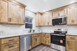 815 Twin Oaks Dr, Hummelstown, PA 17036 - Photo 3