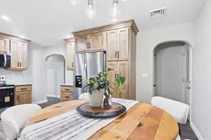 815 Twin Oaks Dr, Hummelstown, PA 17036 - Photo 5