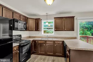 841 Gregs Dr, Harrisburg, PA 17111 - Photo 7