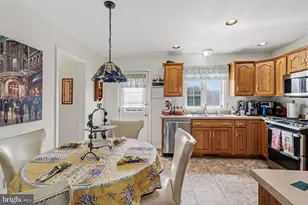 143 Jacobs Creek Dr, Hershey, PA 17033 - Photo 9