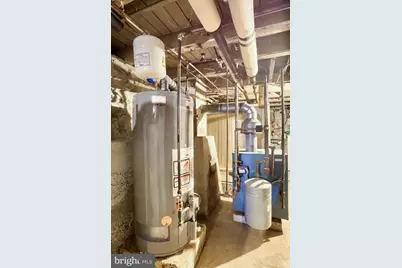 240 E Main Street, Middletown, PA 17057 - Photo 21