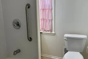 433 Peffer St, Harrisburg, PA 17102 - Photo 13