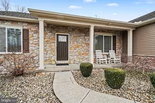 3235 Sutton Dr, Harrisburg, PA 17112 - Photo 3