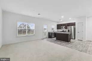 7867 Oakbrook Dr, Harrisburg, PA 17112 - Photo 5