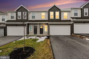 7867 Oakbrook Dr, Harrisburg, PA 17112 - Photo 1