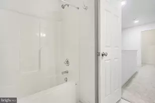 7867 Oakbrook Dr, Harrisburg, PA 17112 - Photo 23