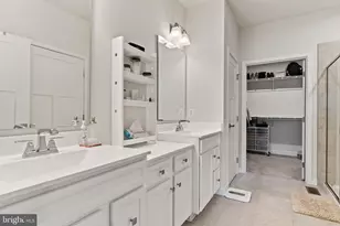 2229 Caroline Ln, Harrisburg, PA 17110 - Photo 15