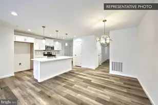 1005 Ashleigh Ln, Harrisburg, PA 17112 - Photo 9