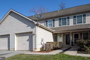 1781 Lakeside Dr, Middletown, PA 17057 - Photo 1