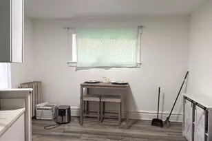 2020 Holly St, Harrisburg, PA 17104 - Photo 9