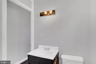 645 Camp St, Harrisburg, PA 17110 - Photo 17