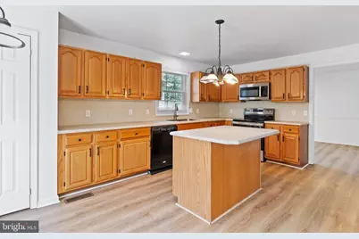 2015 Alexis Drive, Harrisburg, PA 17110 - Photo 9