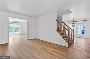 2015 Alexis Dr, Harrisburg, PA 17110 - Photo 5
