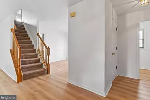 2015 Alexis Dr, Harrisburg, PA 17110 - Photo 3