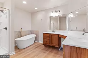 2015 Alexis Dr, Harrisburg, PA 17110 - Photo 23