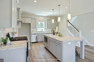 2420 Hawthorne Dr, Harrisburg, PA 17110 - Photo 13