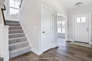 2420 Hawthorne Dr, Harrisburg, PA 17110 - Photo 7