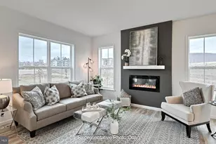 2422 Hawthorne Dr, Harrisburg, PA 17110 - Photo 7