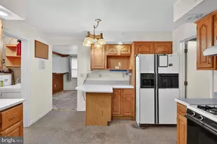 205 Peach St, Harrisburg, PA 17112 - Photo 7