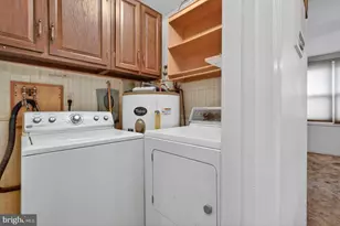 205 Peach St, Harrisburg, PA 17112 - Photo 11