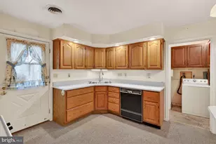 205 Peach St, Harrisburg, PA 17112 - Photo 9