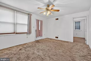 205 Peach St, Harrisburg, PA 17112 - Photo 5