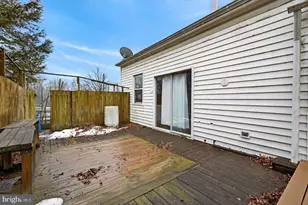 205 Peach St, Harrisburg, PA 17112 - Photo 27