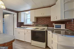 638 W Market St, Williamstown, PA 17098 - Photo 15