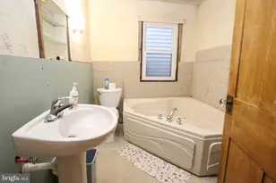 535 Main St, Lykens, PA 17048 - Photo 15