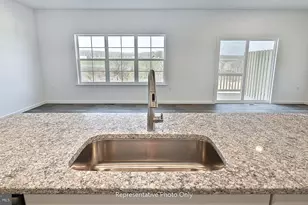 7841 Oakbrook Dr, Harrisburg, PA 17112 - Photo 11