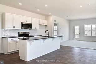 7837 Oakbrook Dr, Harrisburg, PA 17112 - Photo 11