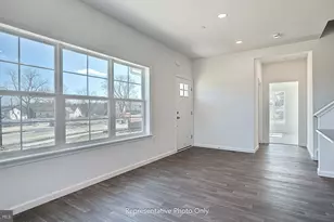 7837 Oakbrook Dr, Harrisburg, PA 17112 - Photo 9