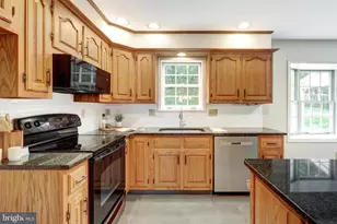 1806 Briarcreek Ln, Middletown, PA 17057 - Photo 17