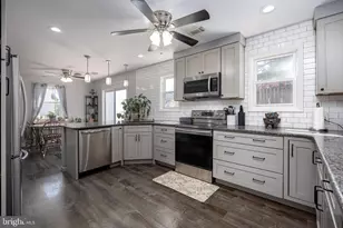 799 Martin Ln, Harrisburg, PA 17111 - Photo 5