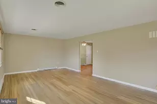 1066 Pennsylvania Ave, Harrisburg, PA 17111 - Photo 5