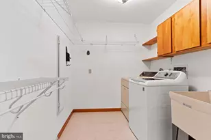 6365 N Huntsmen Dr, Harrisburg, PA 17111 - Photo 35