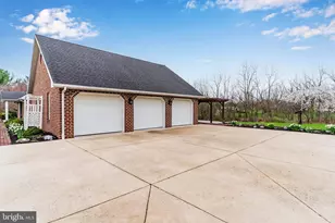 6365 N Huntsmen Dr, Harrisburg, PA 17111 - Photo 59