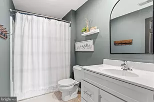 7041 Woodsman Dr, Harrisburg, PA 17111 - Photo 47