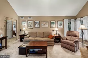 400 Locust St, Halifax, PA 17032 - Photo 7