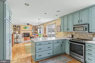 2204 Continental Dr, Harrisburg, PA 17110 - Photo 11