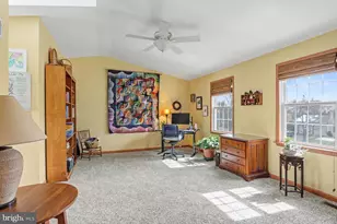 2204 Continental Dr, Harrisburg, PA 17110 - Photo 41