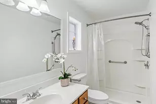 112 Holly Hills Dr, Harrisburg, PA 17110 - Photo 15