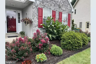 1827 Meadow Ridge Drive, Hummelstown, PA 17036 - Photo 1