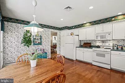 1827 Meadow Ridge Drive, Hummelstown, PA 17036 - Photo 11