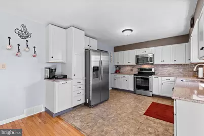 1600 Lori Lane Circle, Harrisburg, PA 17110 - Photo 13