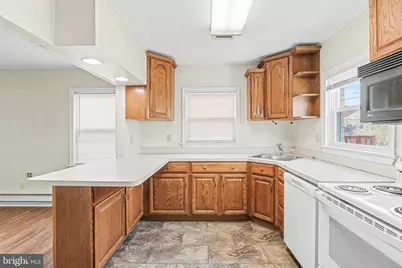 3901 Kingsley Drive, Harrisburg, PA 17110 - Photo 7