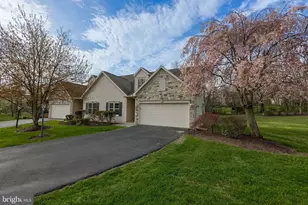 232 Brookridge Ct, Harrisburg, PA 17112 - Photo 3