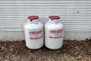 5 Sunrise Dr, Hershey, PA 17033 - Photo 5